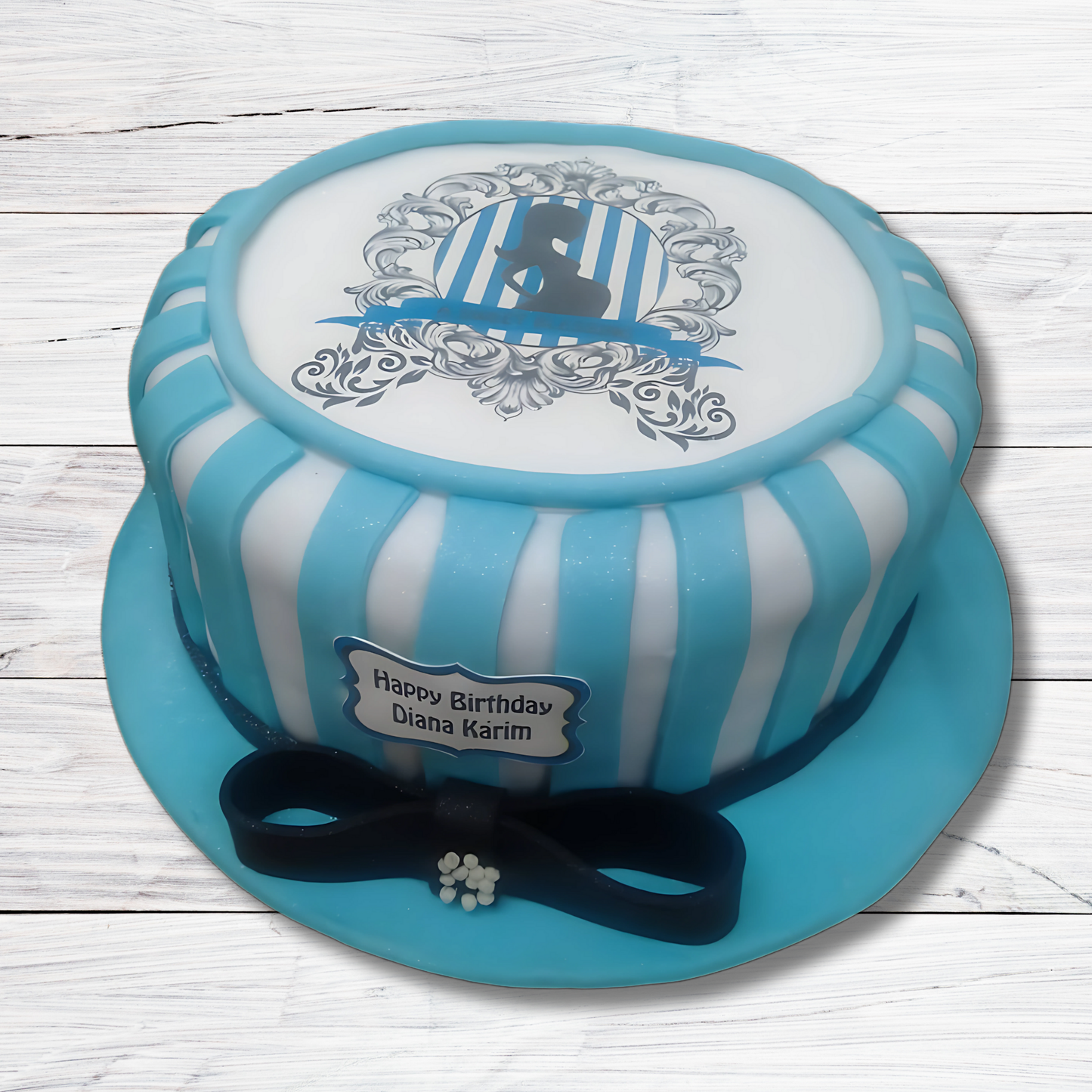 Charming Blue Elegance Cake