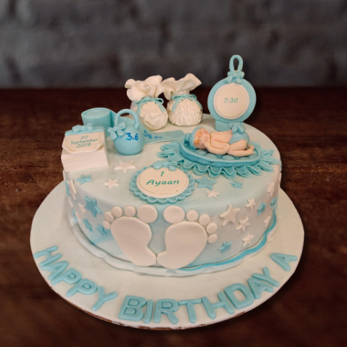 Newborn Baby-Themed Cake