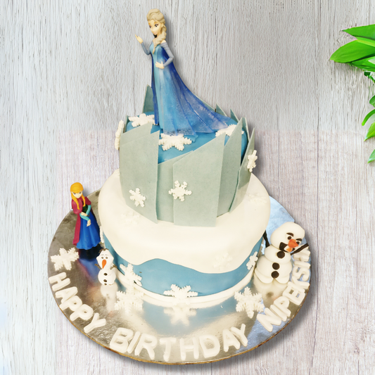 Frozen-Themed Cake for Winter Lovers