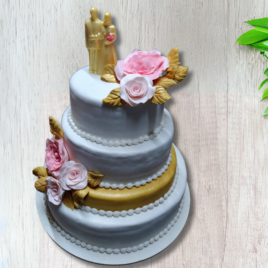 A Wedding Dream: A Beautiful Bridal Cake