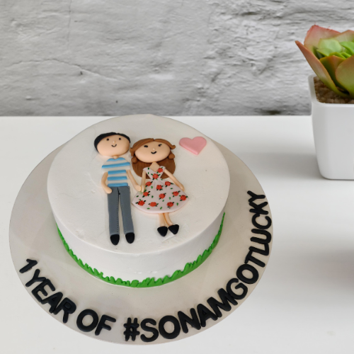 A Sweet Love Story on Cake